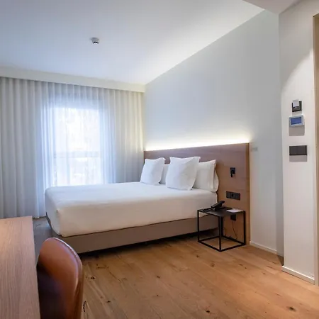 Otel Paxton 4*