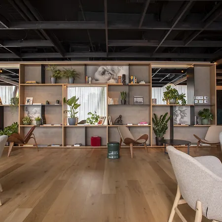 Paxton バルセロナ